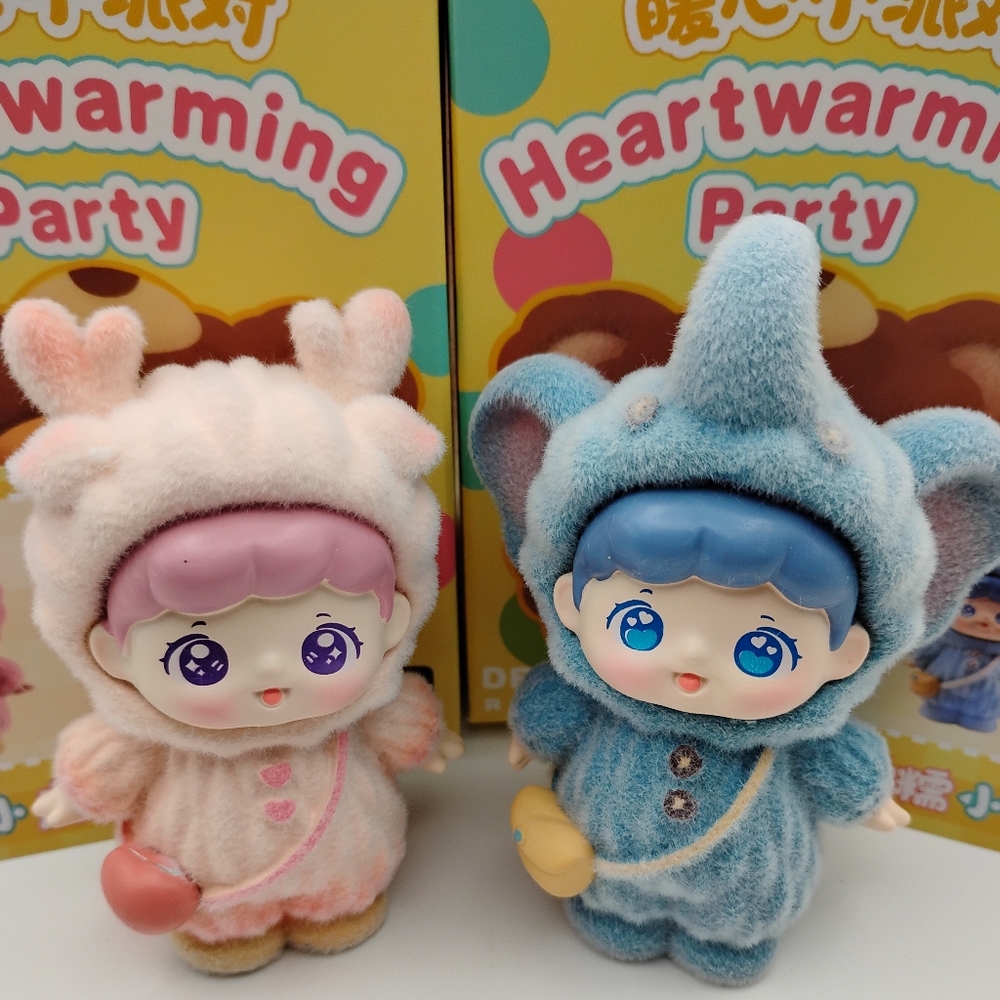 2 HeartWarming Party Figurines - Picture 3 of 6